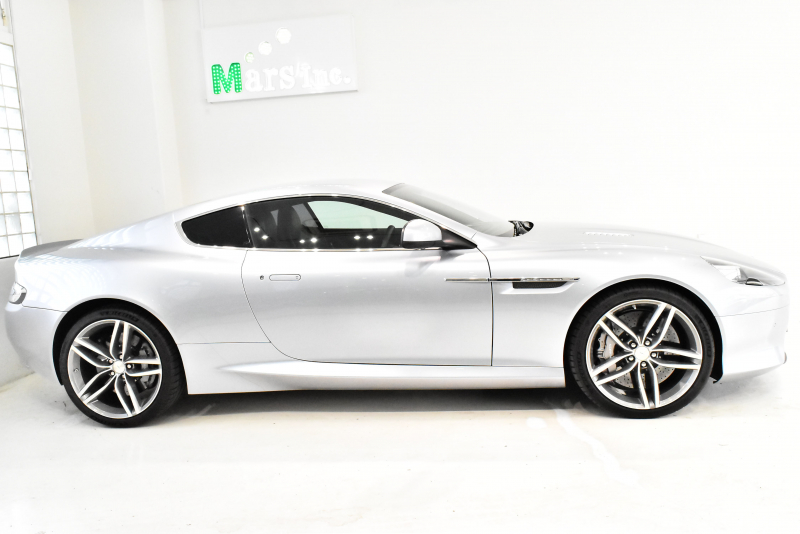 アストンマーティン DB9 正規ディーラー車 タッチトロニックⅡ 後期型