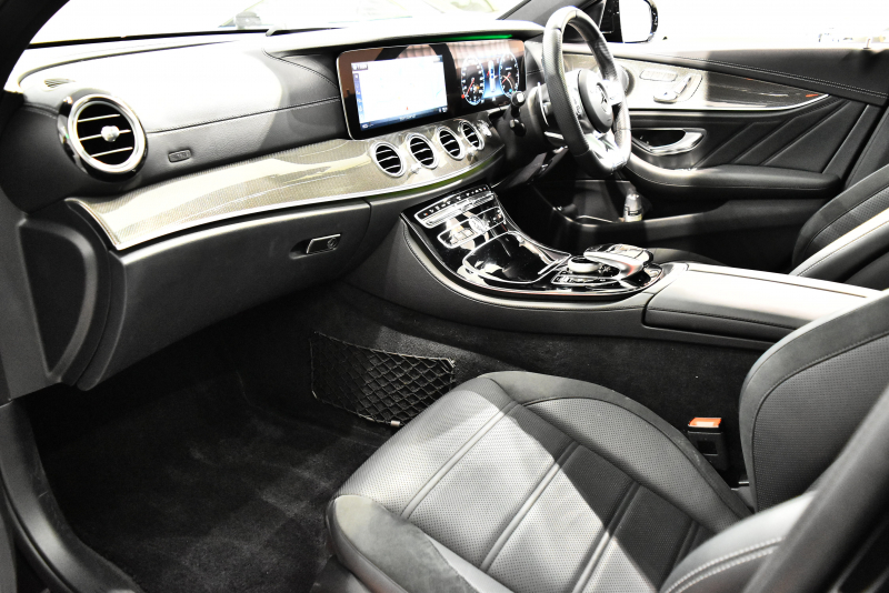 AMG Eクラス E53 4MATIC+ Stationwagon 4WD 正規ディーラー車