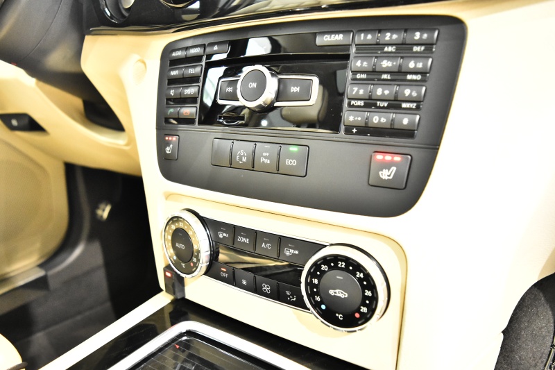 メルセデスベンツ GLKクラス 350 4マチック ブルーEF AMG 
