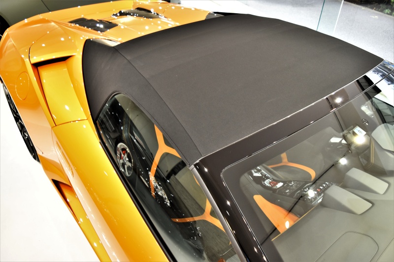 ランボルギーニ ウラカン Spyder LP610-4 正規モデル カーボンスポーツ