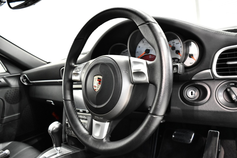 ポルシェ911/997 ハンドル（裏にひびあり） DSC01254_copy_1280x855-768x513.jpg