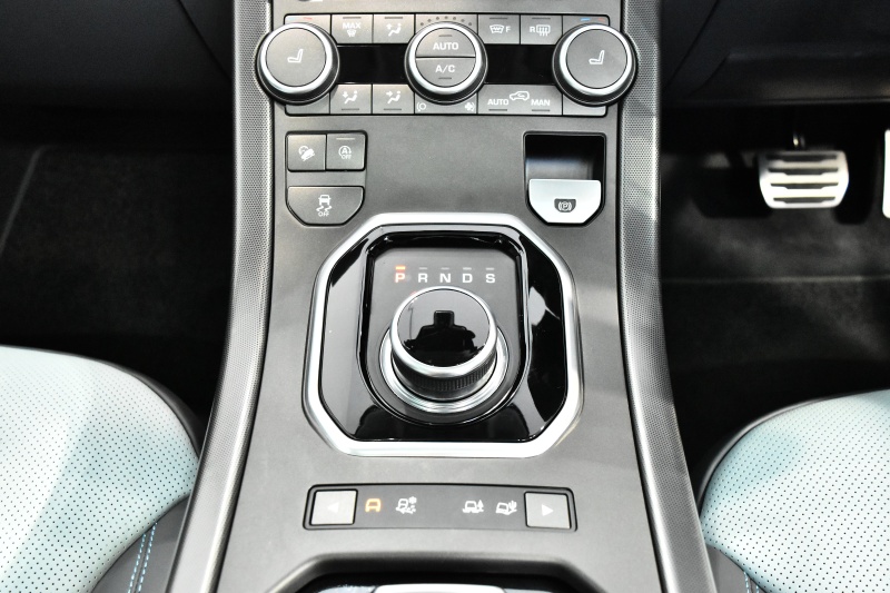 ランドローバー レンジローバー EVOQUE HSE ダイナミック 4WD ブラック