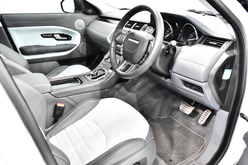 ランドローバー レンジローバー EVOQUE HSE ダイナミック 4WD ブラック