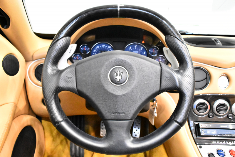 マセラティ グランスポーツ スパイダー 正規ディーラー車 クラッチ84 
