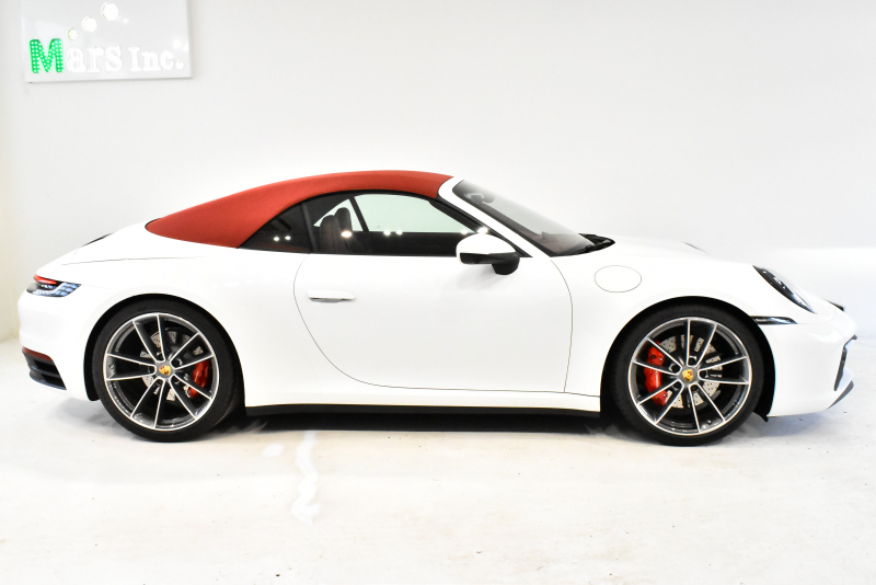 ポルシェ 911(Type992) カレラS カブリオレ 正規ディーラー車