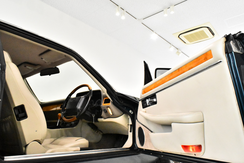 専用出品 ミニクーパーとジャガーXJ２台 最新技術で現代に蘇った「ジャガー XJS」わずか“88台”限定生産される