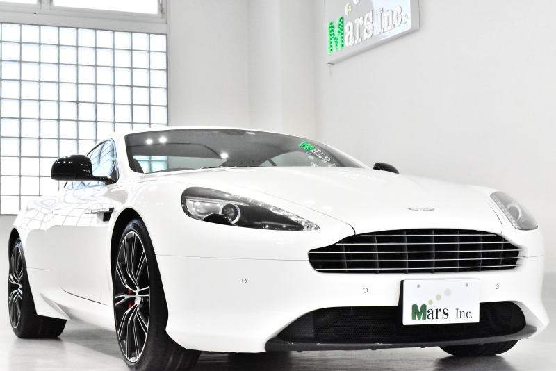 アストンマーティン DB9 カーボンホワイト 正規ディーラー車 後期型