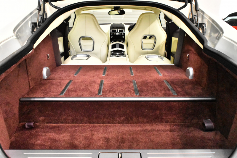 中古Dr.ibis Rouge second ドクターイビスルージュセカンド アストンマーティン ラピード タッチトロニックⅡ 正規ディーラー車