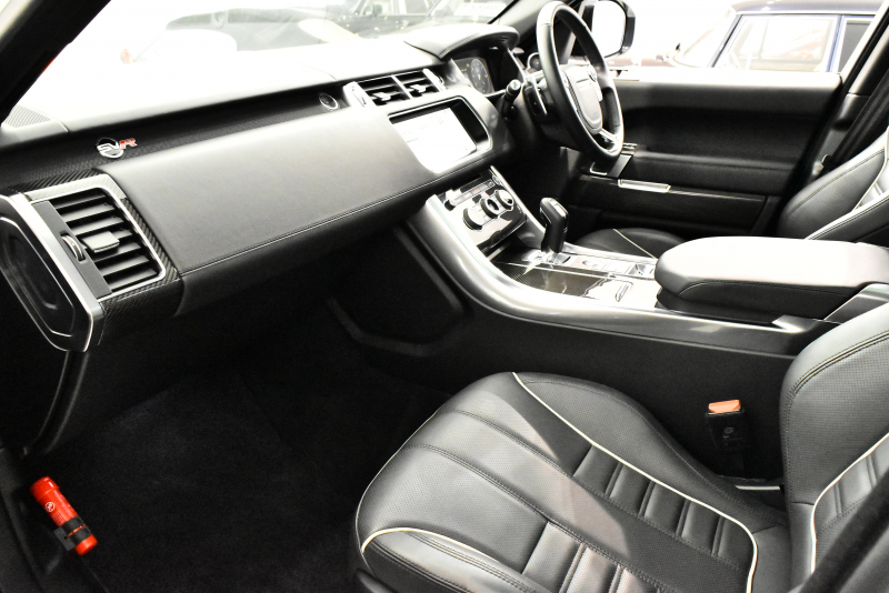 ランドローバー レンジローバーSPORT SVR 4WD 正規ディーラー車