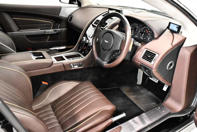アストンマーティン DB9 GT 正規ディーラー車 タッチトロニックⅡ 最終
