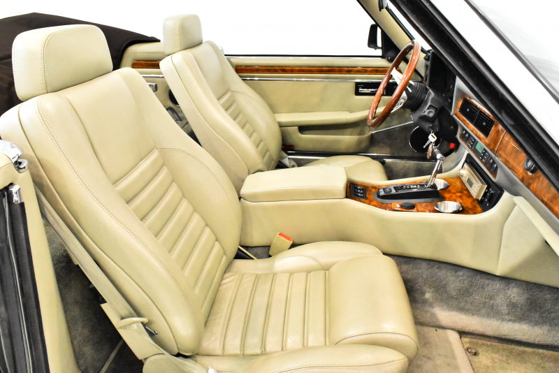 ジャガー XJ-S 6.0 V12 コンバーチブル 正規ディーラー車 ダーク