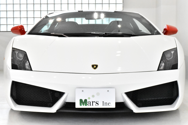 ランボルギーニ ガヤルド LP560-4 eギア 4WD ビアンコ・ロッソ